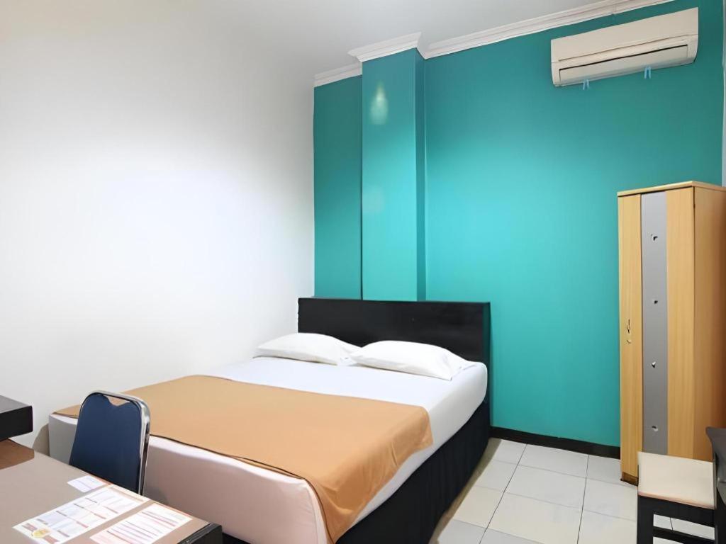 Mira Hotel Banjarmasin  Exterior photo